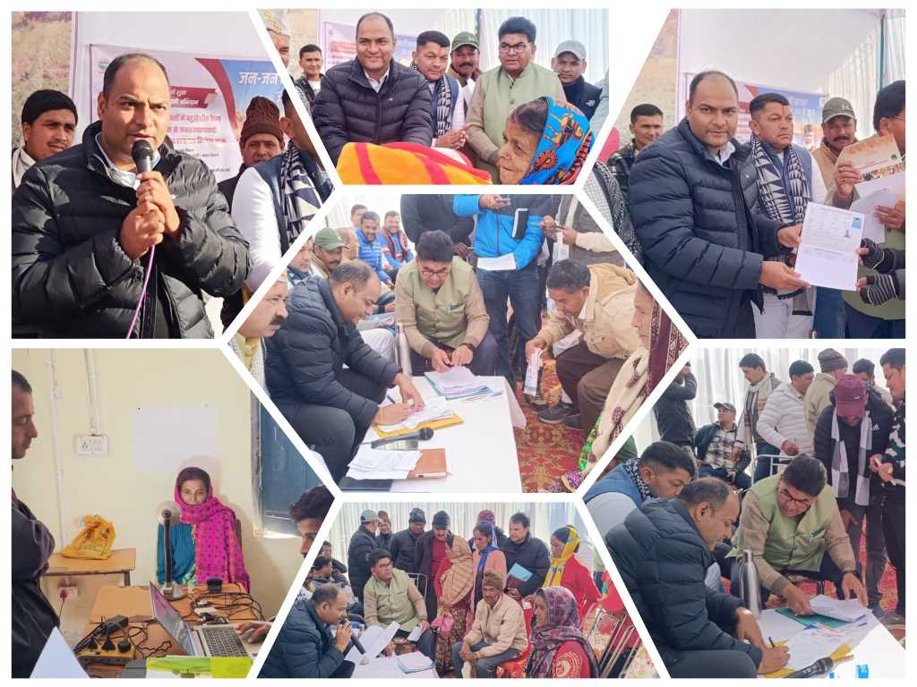 शिविर का महत्व सार्थक करते जिलाधिकारी मनीष कुमार – हाथ में पन्नियों का बंडल थामे पहुँची बसंती, शिविर से दिव्यांग प्रमाण पत्र प्राप्त कर लौटी, 840 से अधिक लोग हुए लाभान्वित 