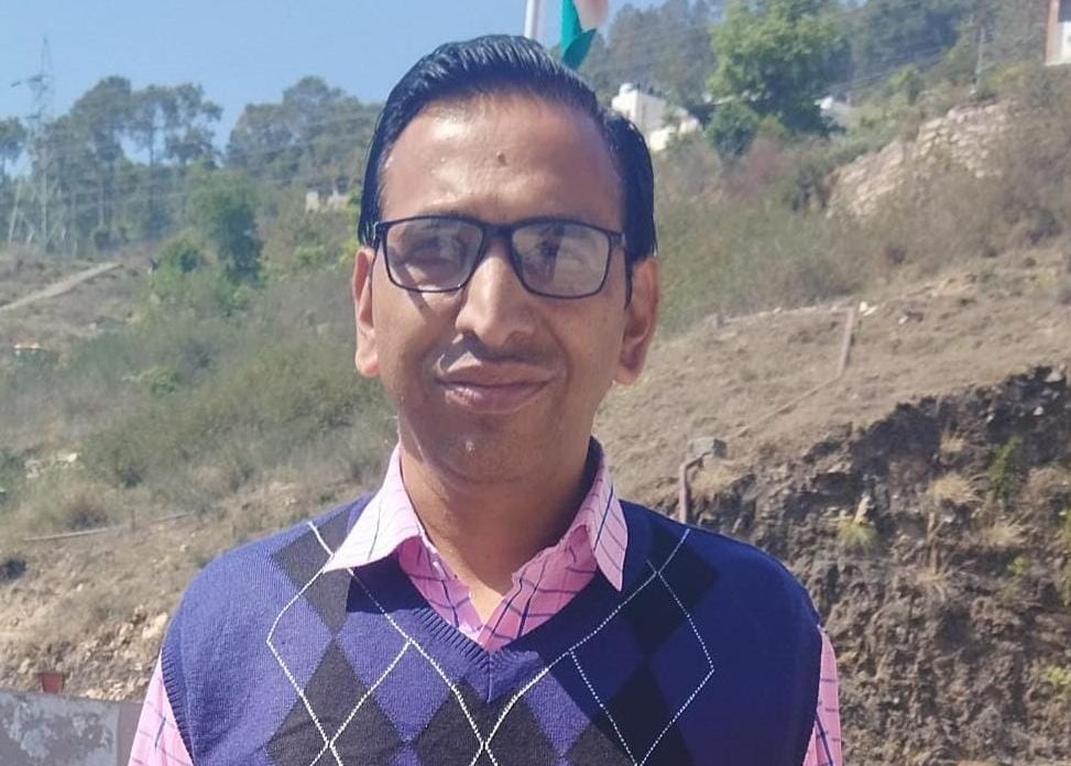 अल्मोड़ा – जोशी खोला–थपलिया में तेंदुए का बढ़ता आतंक, प्रशासनिक उदासीनता से भड़का जनाक्रोश।