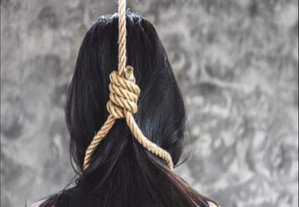 हादसा – टनकपुर में 19 वर्षीय युवती की संदिग्ध परिस्थितियों में मौत. फांसी के फंदे से झूलकर की इहलीला समाप्त, पुलिस जांच में जुटी।