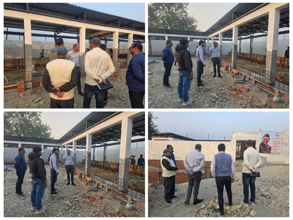 गौशाला का निरीक्षण – ग्राम पंचायत नायकगोठ में ₹146.86 लाख की लागत से बन रही गौशाला का जिलाधिकारी ने किया निरीक्षण, मुख्यमंत्री की घोषणा को धरातल पर उतारने की दिशा में तेज़ी से हो रहे हैं कार्य।