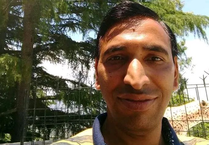 सामाजिक कार्यकर्त्ता की मुहिम लायी रंग – वर्षों से बिना फार्मेसी अधिकारी के संचालित हो रहे राजकीय आयुर्वेदिक चिकित्सालय अल्मोड़ा में अस्थायी फार्मेसी अधिकारी की हुई नियुक्ति।