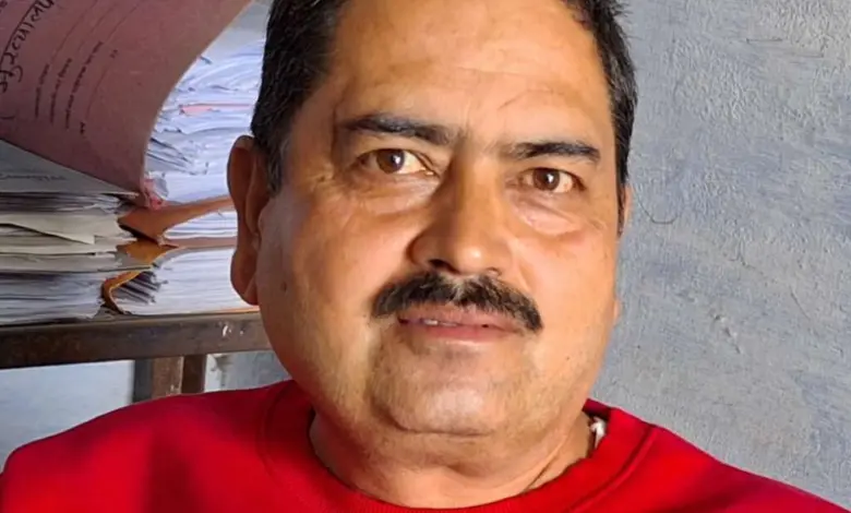 दुःखद खबर – गैस एजेंसी प्रबंधक डी.एस. रावत का संदेहास्पद स्थिति में हुआ निधन, क्षेत्र में शोक की लहर, पोस्टमार्टम के बाद होगा मौत के कारणों का खुलासा।