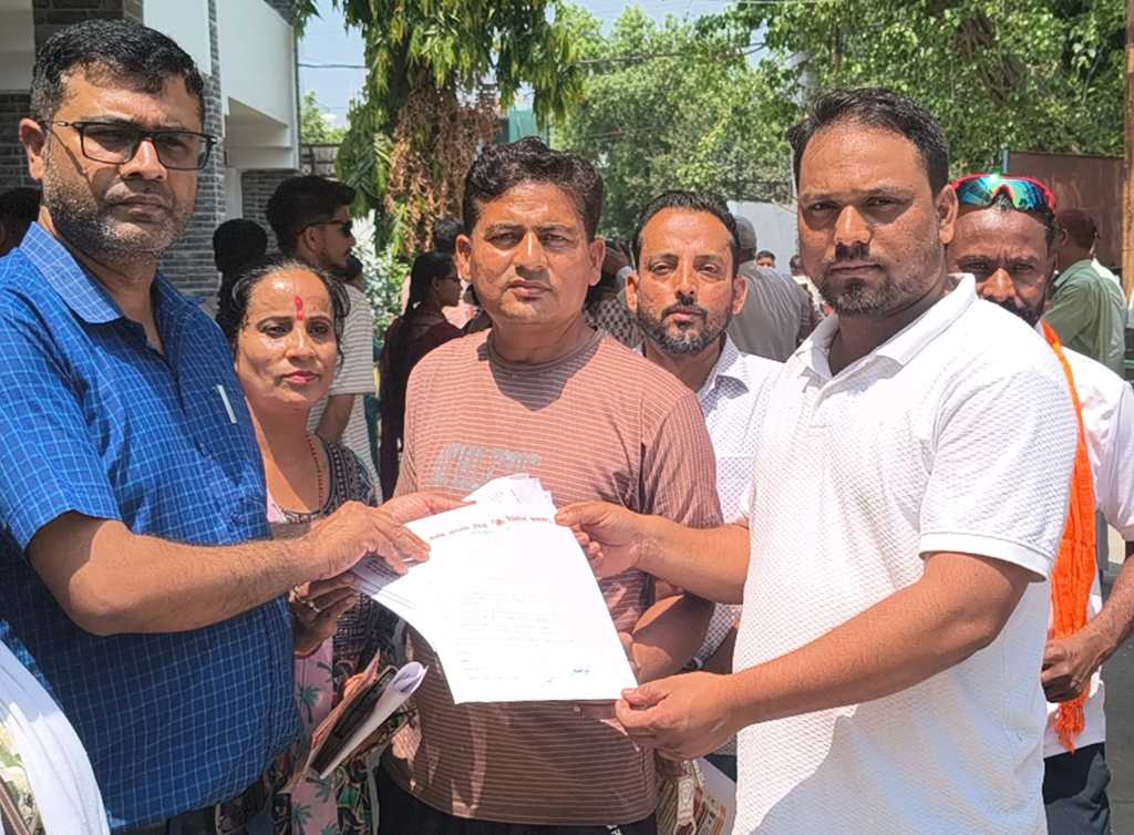 टनकपुर में कौमी एकता की मिसाल: गौ माता को राष्ट्रीय दर्जा देने की मांग को वक्फ कमेटी का भी समर्थन, मुख्यमंत्री को भेजा ज्ञापन।